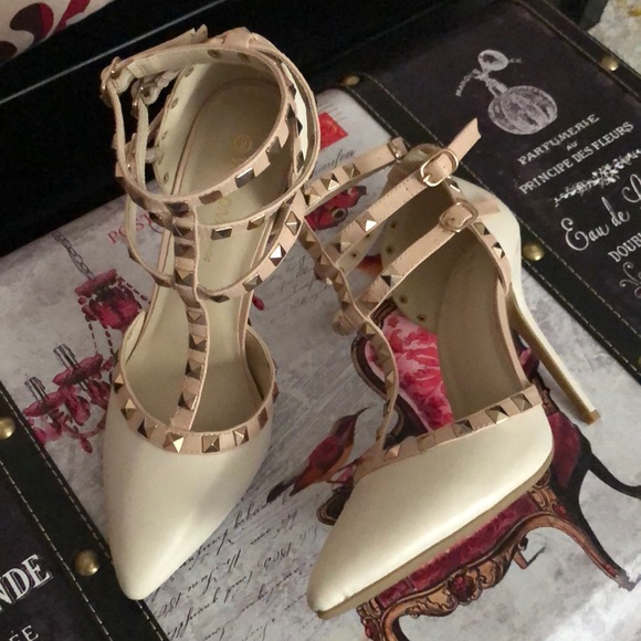 Wild Diva Shoes - ❌SOLD❌ Sexy Studded T-Straps Stiletto High Heel